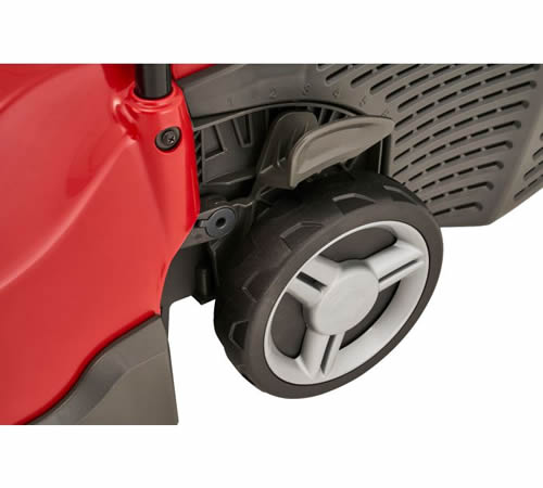 princess34el_detail03 - Mowers Online Red lawn mower wheel and suspension detail