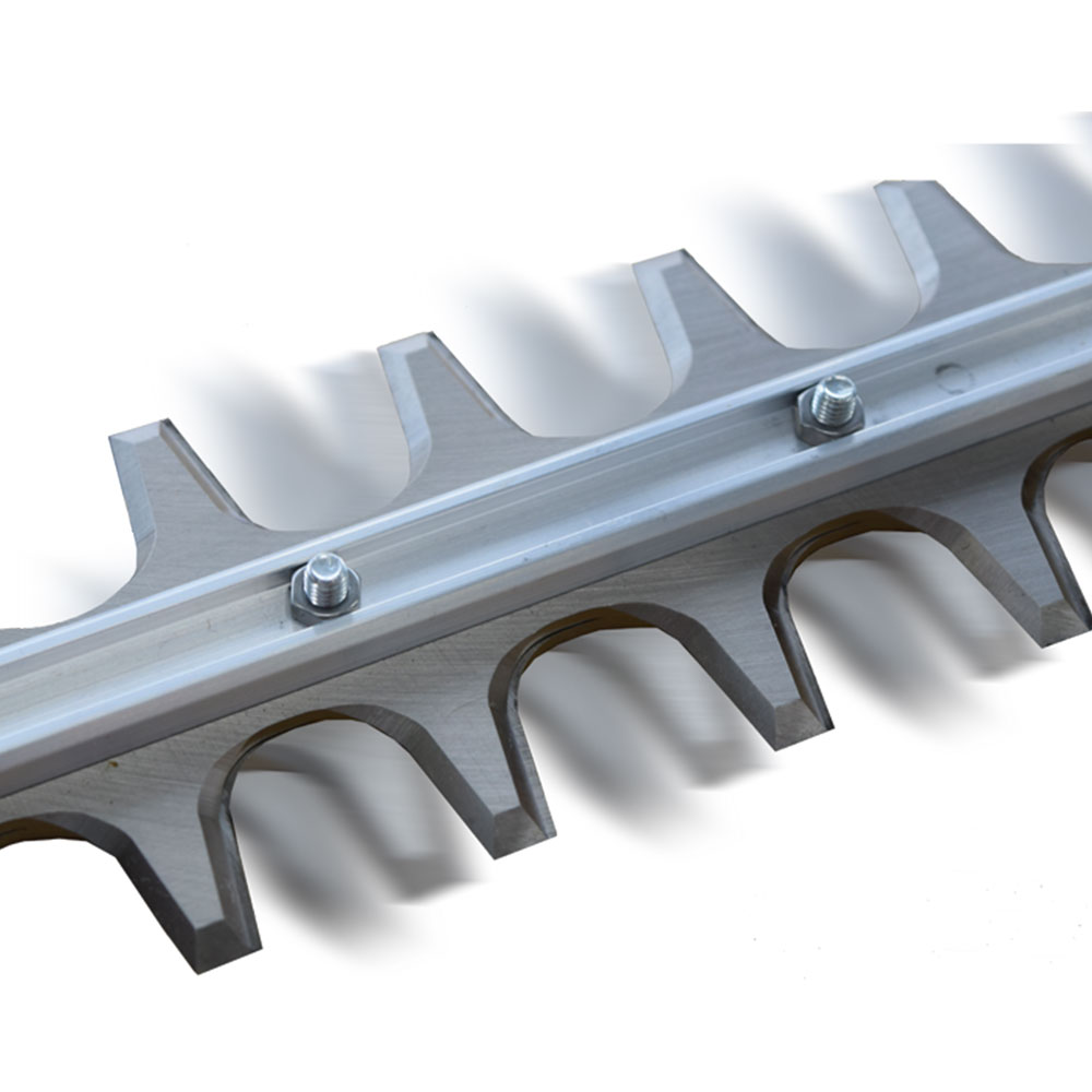 0eurodmijew.jpg - Mowers Online Hedge trimmer blade attachment with dual cutting edges