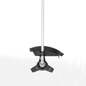 String trimmer head with curved cutting blades