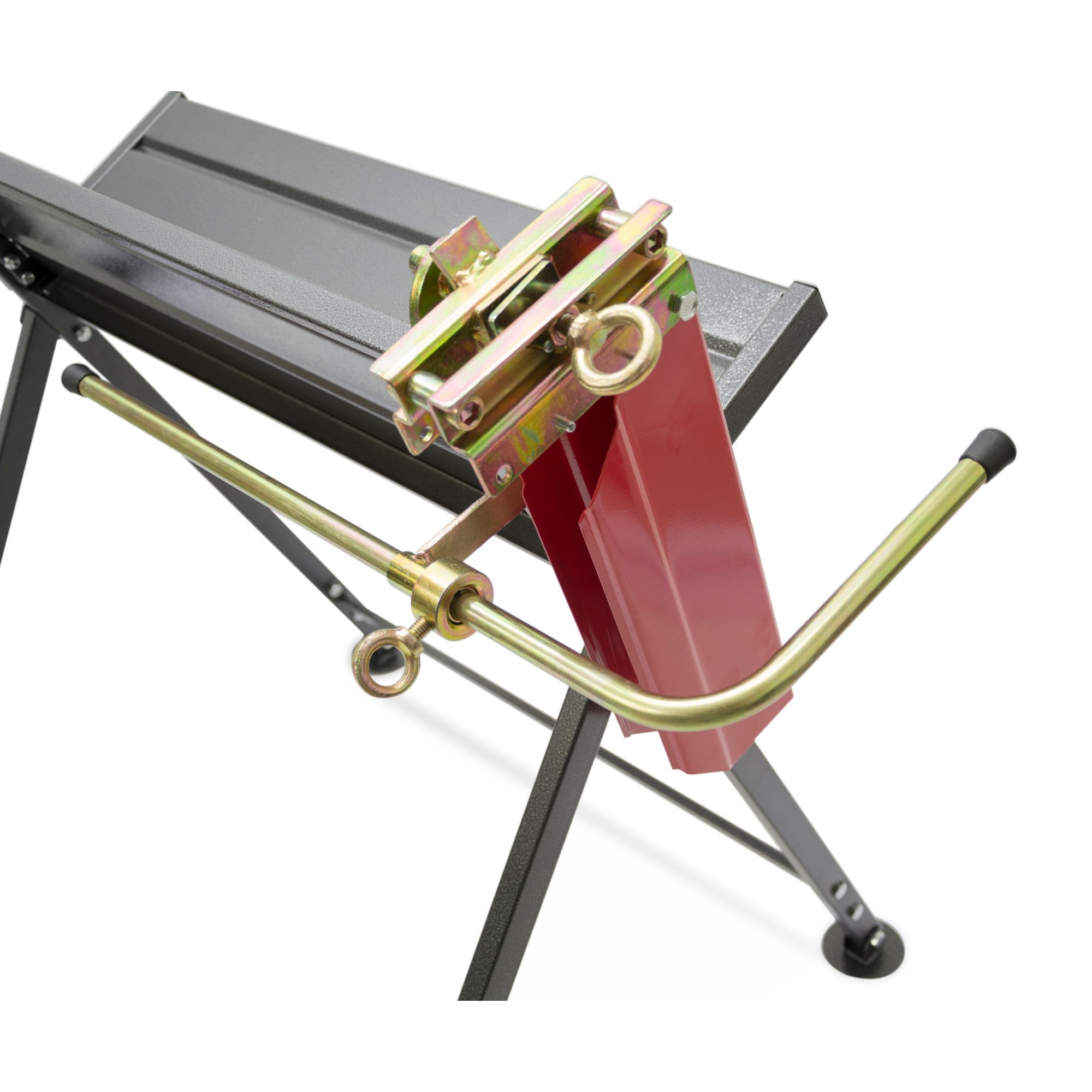 3c0ae2jqrp3.jpg - Mowers Online Bench vise with red jaw pads and brass hardware