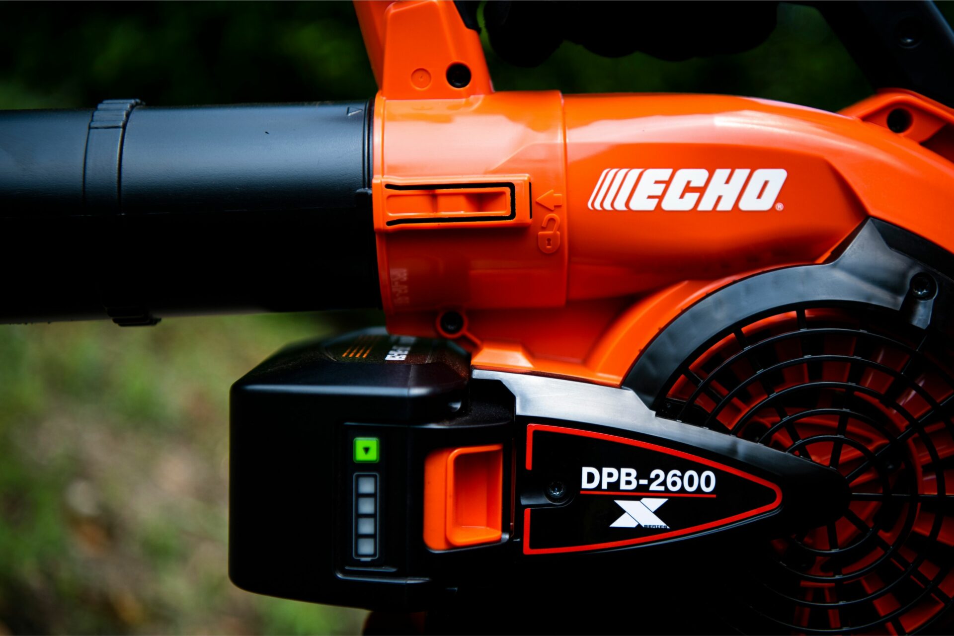 4dhvkkgkvek.jpg - Mowers Online ECHO DPB-2600 backpack blower with battery