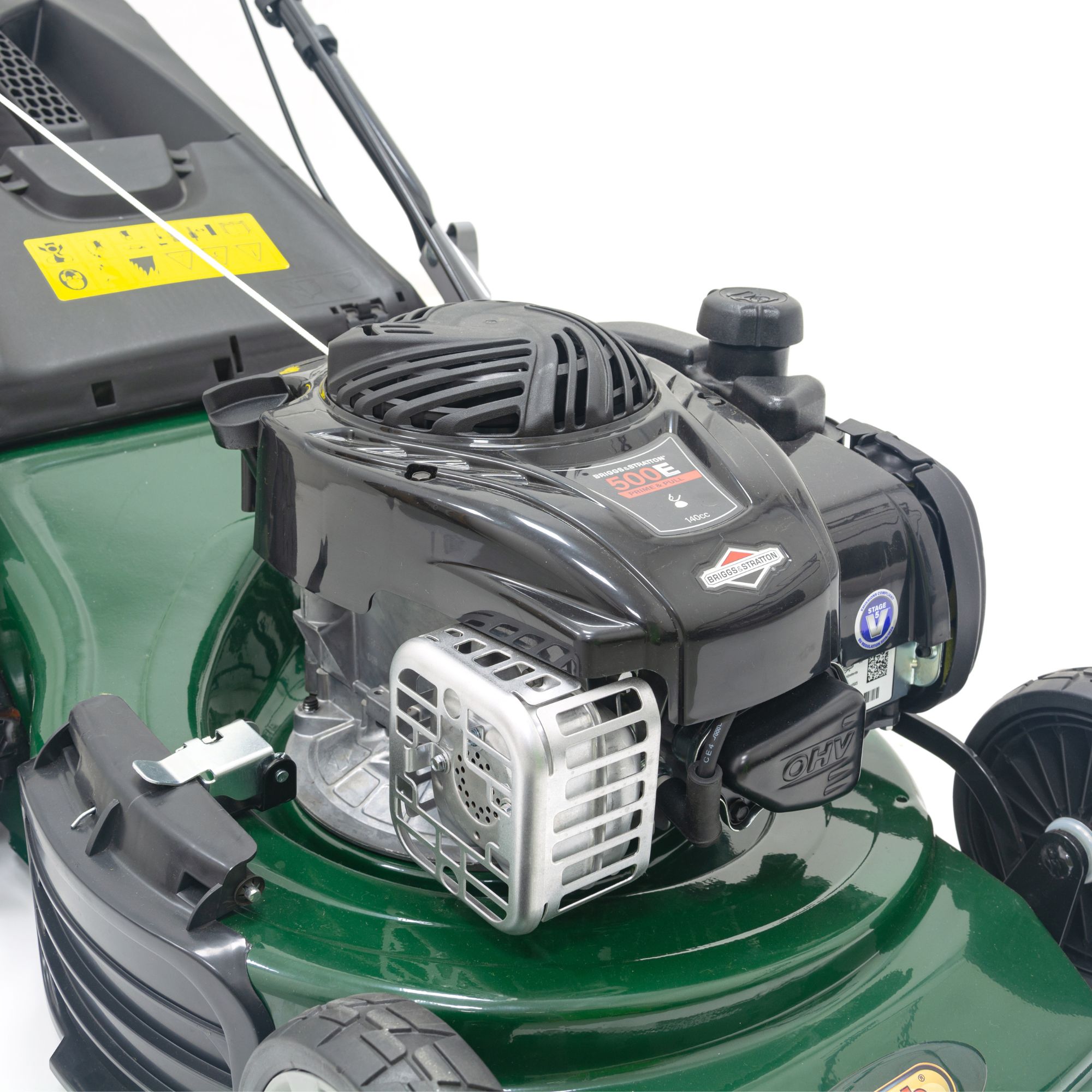 4xiqzjieuuu.jpg - Mowers Online Petrol lawn mower with black engine and green deck
