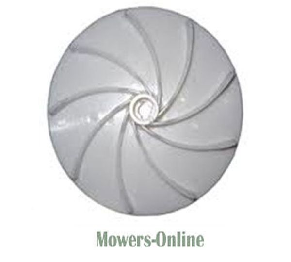 P - Mowers Online Lawn mower fan blade with spiral design