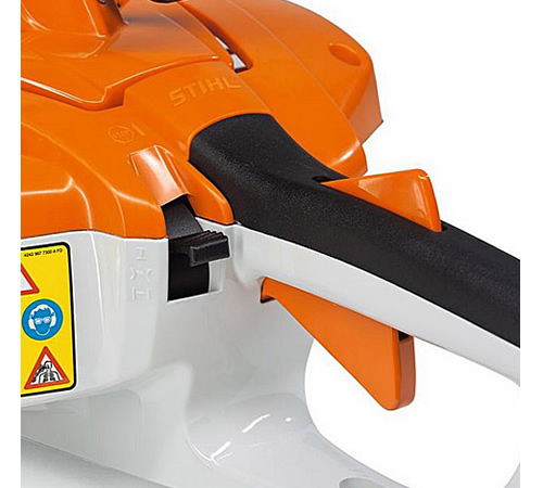 aixyuxdfpwy.jpg - Mowers Online Stihl chainsaw guide bar and chain detail