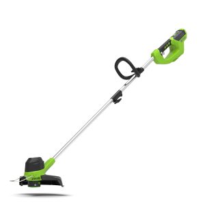 Cordless string trimmer with adjustable shaft