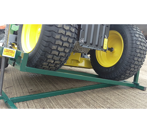 euruatizljp.png - Mowers Online Agricultural equipment trailer with large tires