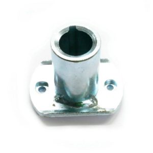 Flanged pipe fitting with mounting base plate