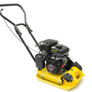 Plate compactor with gas engine