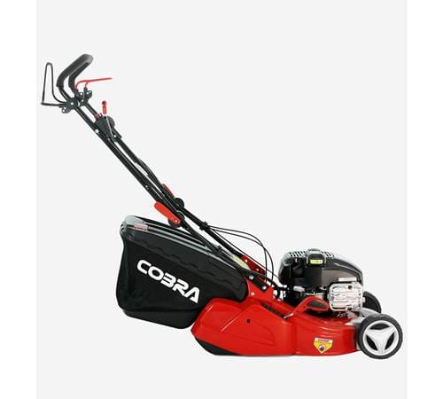 mctoaykub0f.jpg - Mowers Online Cobra self-propelled lawn mower with grass bag