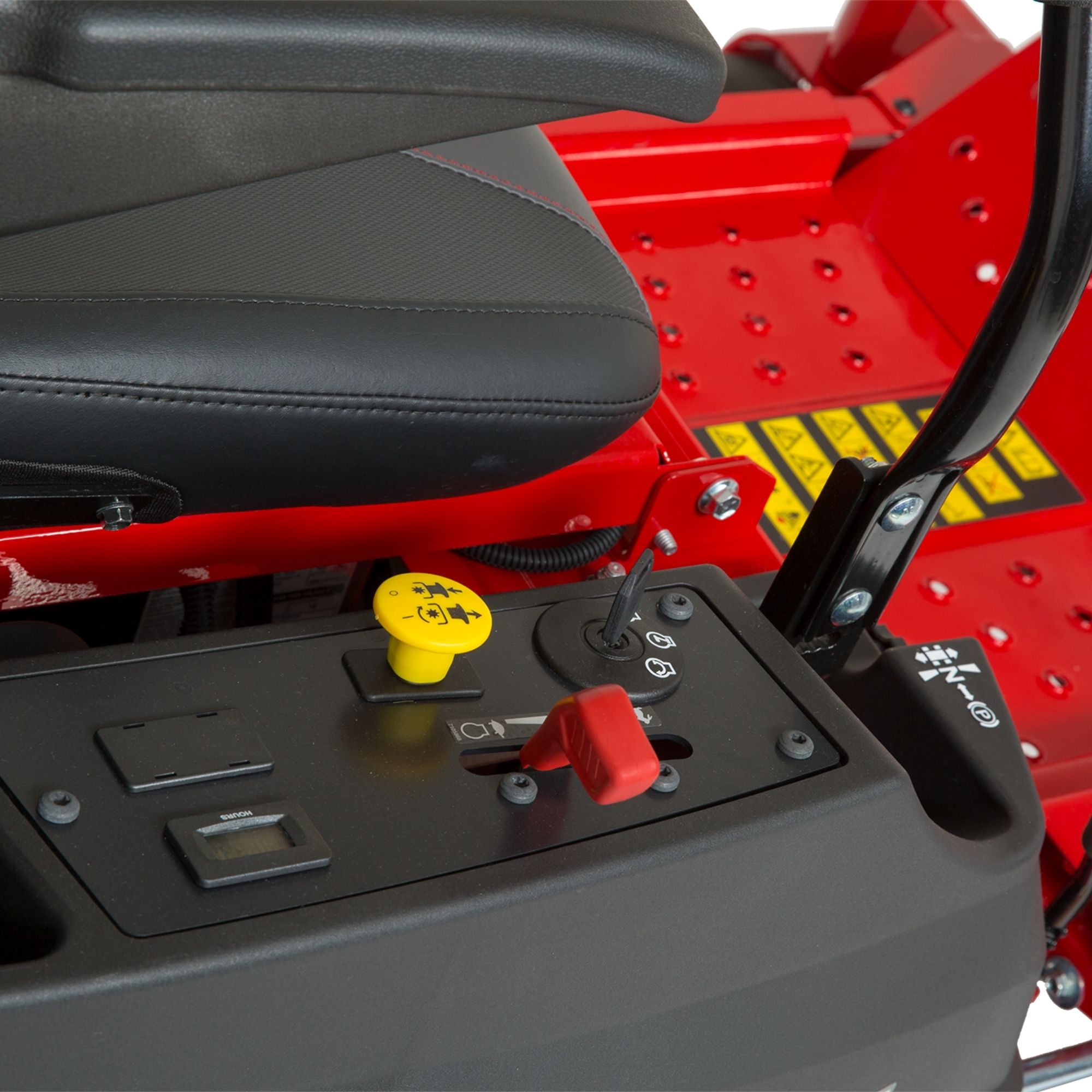 nog0zz3bjmg.jpg - Mowers Online Ride-on mower control panel and seat detail