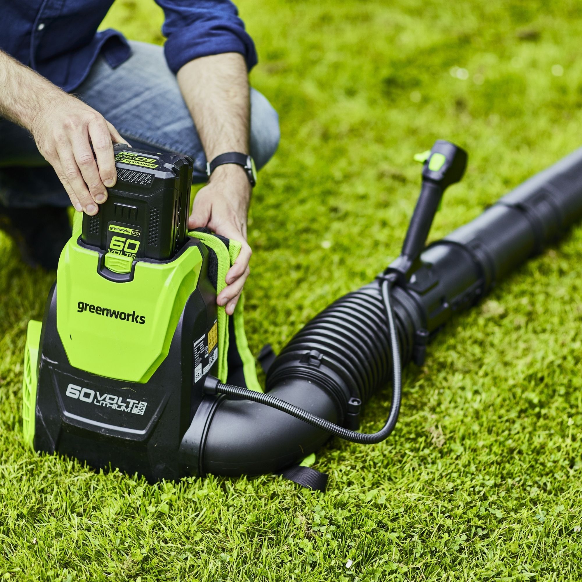 odtyxjbefq4.jpg - Mowers Online Greenworks cordless backpack leaf blower