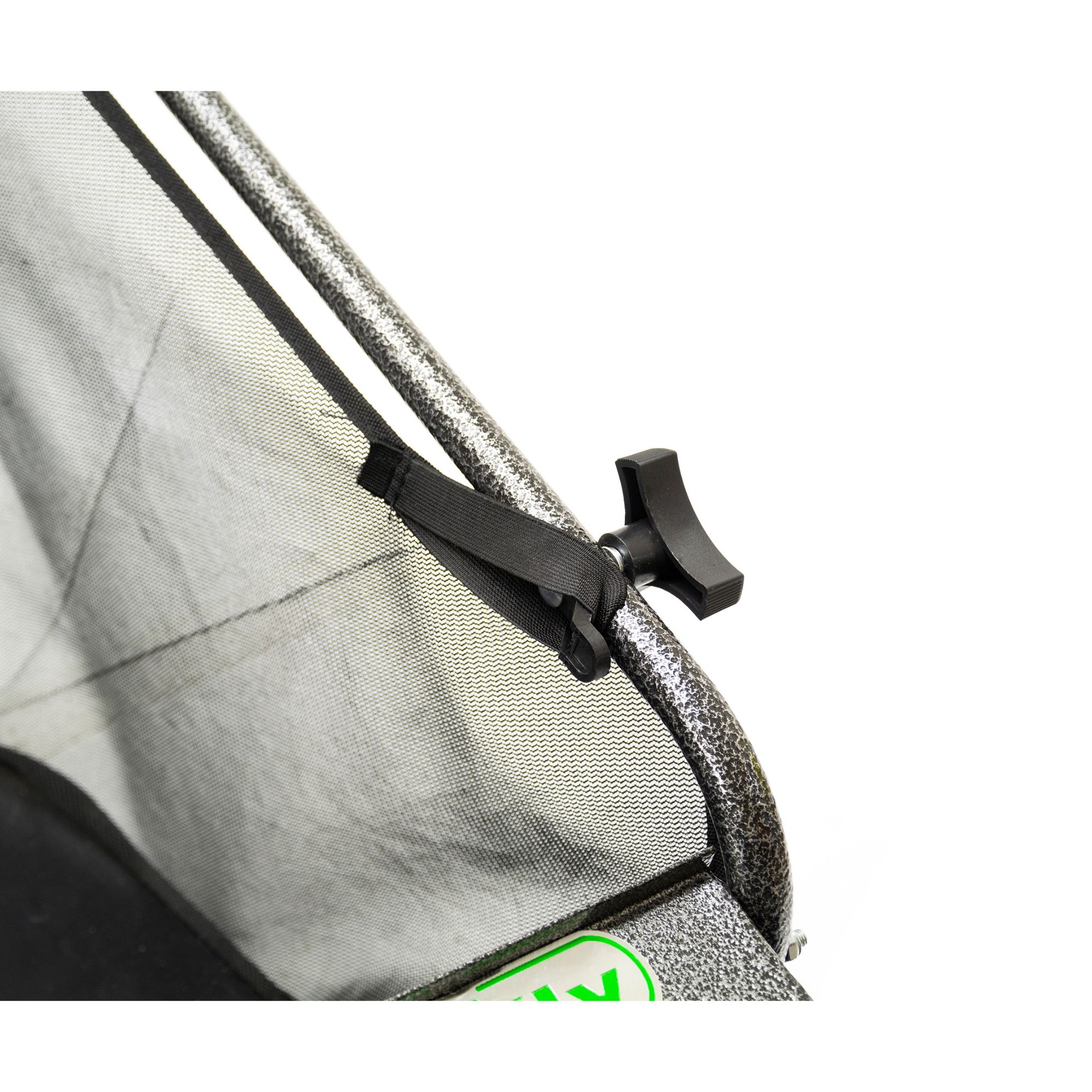 qclqpqhrwef.jpg - Mowers Online Bag strap clip with black toggle fastener