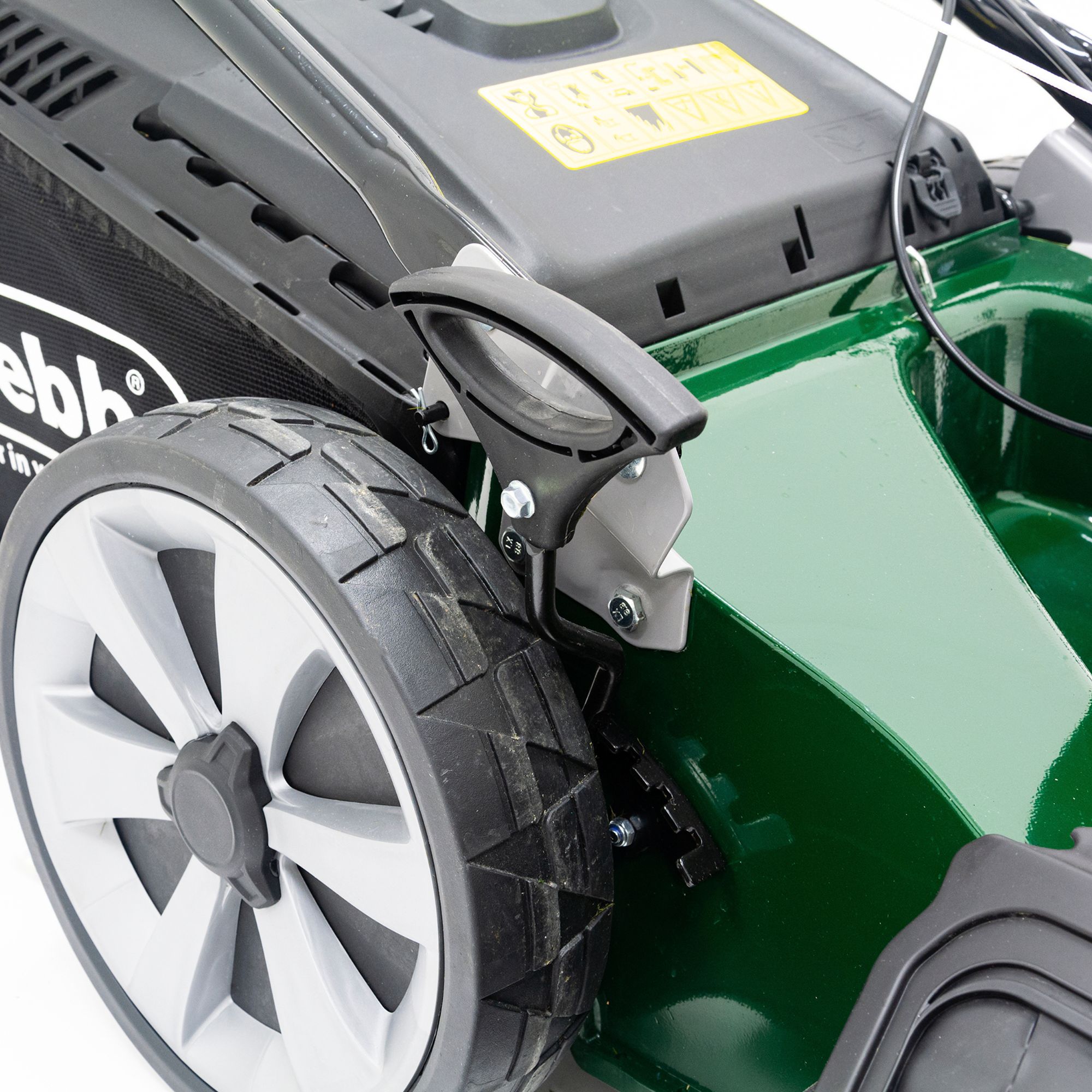 rx5faz0h5qc.jpg - Mowers Online Lawn mower wheel and engine detail