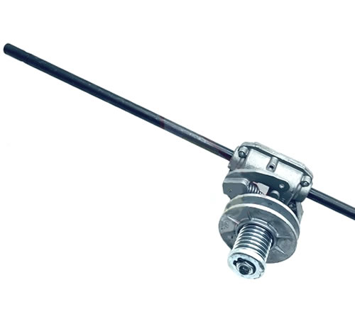 ua2sjiiisc3.jpg - Mowers Online Conventional fishing reel with black rod