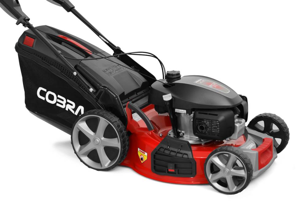 xksx5elkzra.jpg - Mowers Online Cobra red and black self-propelled lawn mower