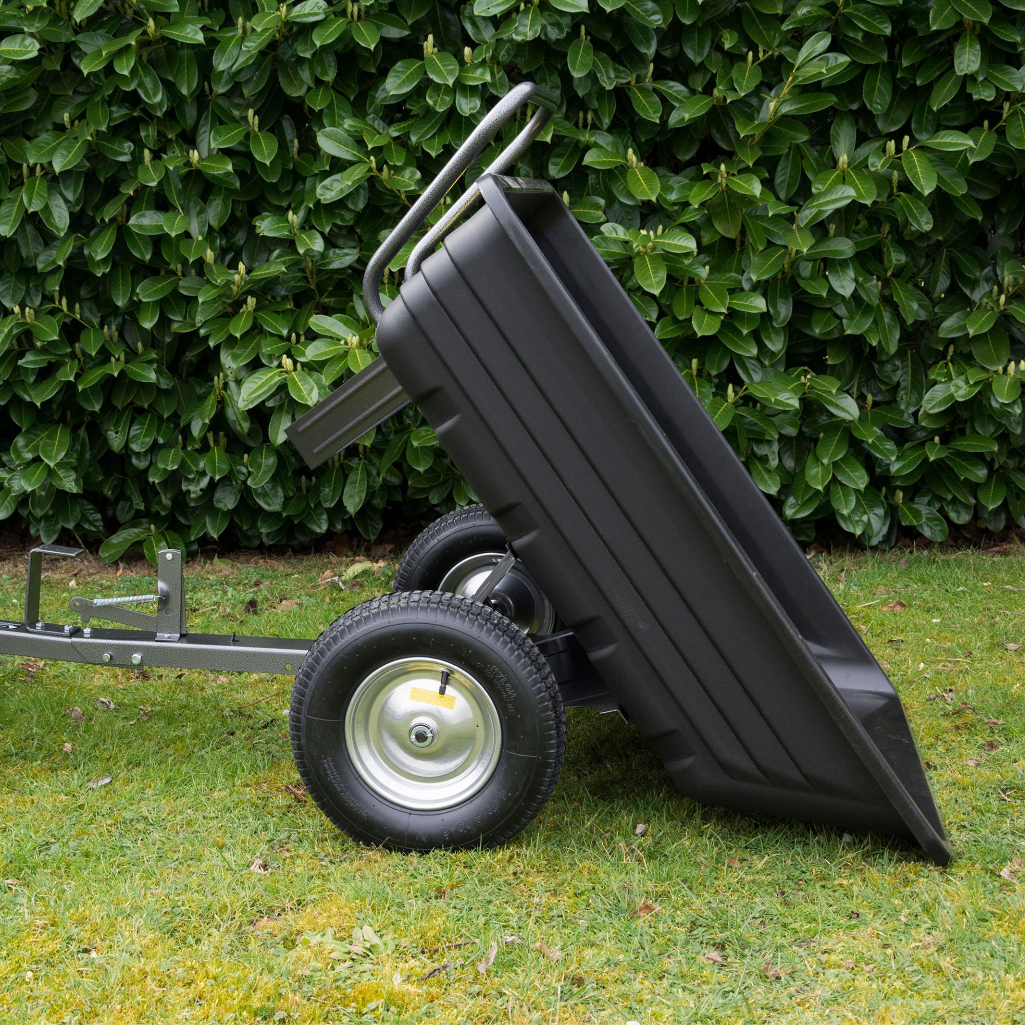 y0ddeliuzaw.jpg - Mowers Online Dump trailer with pneumatic tilt mechanism and wheel